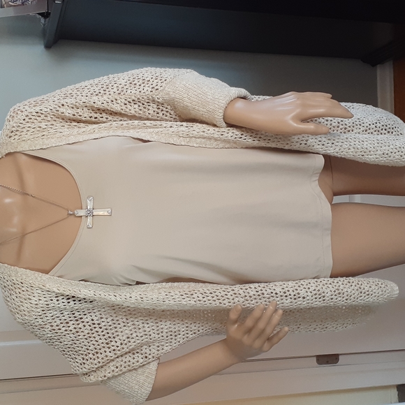 Love by Design open weave top size large cream colored metallic sweater. - Picture 2 of 7